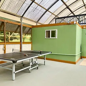  Homestay Off-grid Getaway With Ocean Views In Paradise